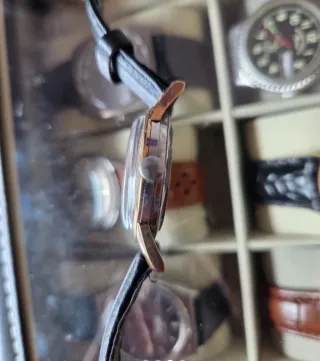 Reloj Pronto Verdal 17 Joyas Dorado Vintage