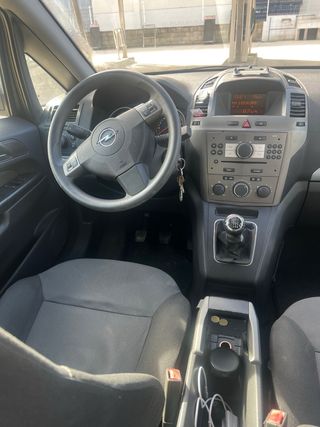 Opel Zafira 2008