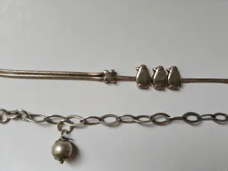 Pulseras de plata con dijes
