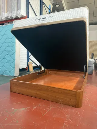 Canapé Madera Nogal 150x190 y Colchón