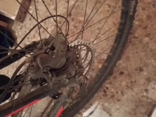 Bicicleta Conor con suspensión delantera