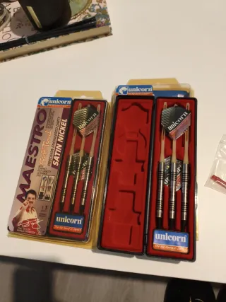 2 Juegos Dardos Unicorn Phil Taylor Maestro