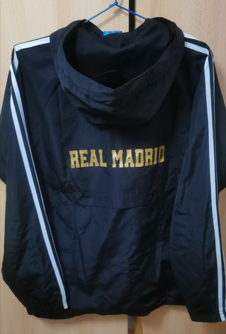 Chaqueta Adidas Negra con Escudo Real Madrid