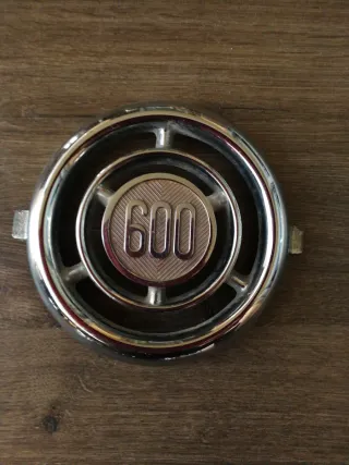 Anagrama Seat 600