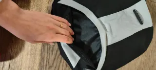 Zaino grigio e nero per ragazzi Benetton