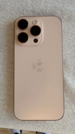 iPhone 16 Pro 128GB Dorado