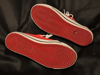 Sneakers rosse simil Converse