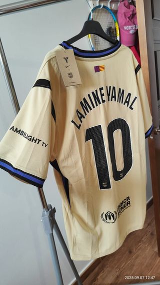 Camiseta FC Barcelona x Kobe Bryant Beige