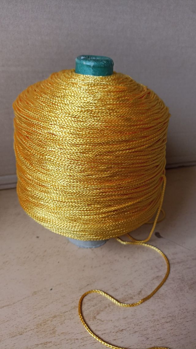 Lote de dos rollos de cordel amarillo-oro