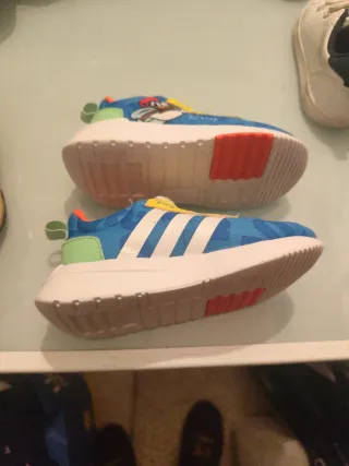 Sapatilhas Adidas Criança Tamanho 24