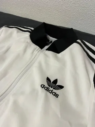 Chaqueta Adidas Originals Blanca y Negra