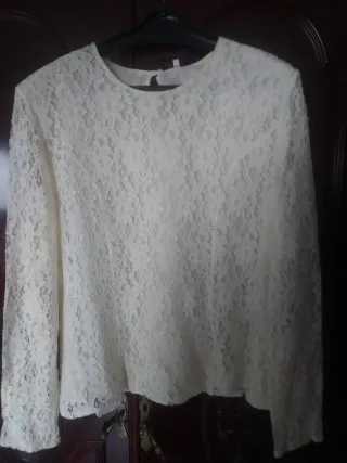 Blusa de encaje manga larga