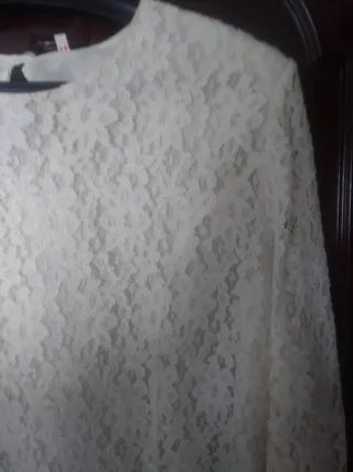 Blusa de encaje manga larga