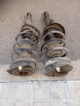 Amortiguadores Renault Scenic 2006