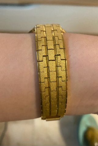 Orologio vintage dorato con drago