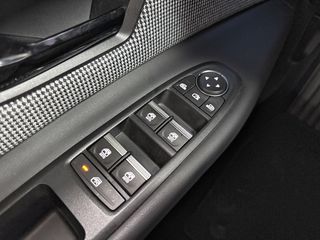 RENAULT Renault 4 E-Tech eléctrico iconic 110 kW