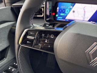 RENAULT Renault 4 E-Tech eléctrico iconic 110 kW