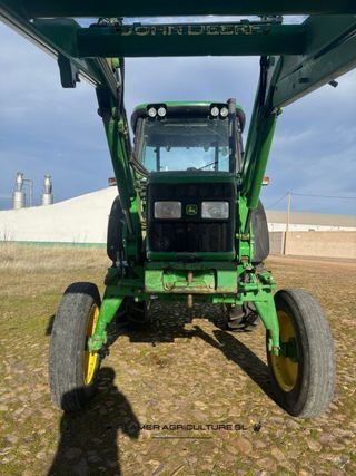 John Deere 5515 + Pala