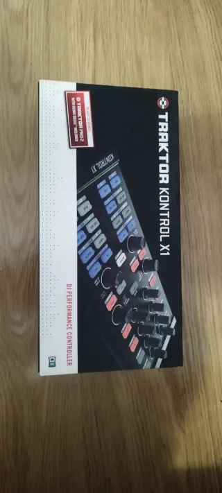2 Controladores DJ Traktor Kontrol X1