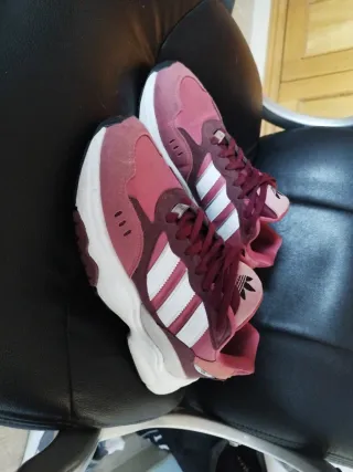 Zapatillas Adidas Talla 42 Rojo salmón /Blanco