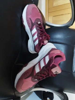 Zapatillas Adidas Talla 42 Rojo salmón /Blanco