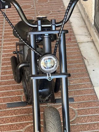 Moto eléctrica infantil Cruiser 12