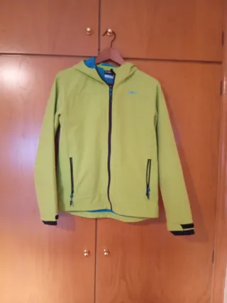 Chaqueta cortavientos con forro y cremallera