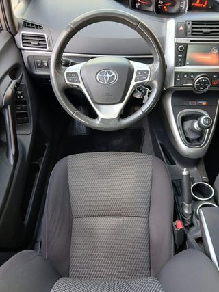 TOYOTA Verso 115D Advance 7plazas