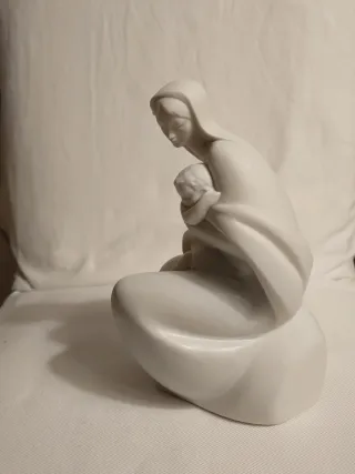 Virgen de porcelana de Lladró