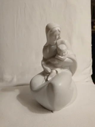 Virgen de porcelana de Lladró