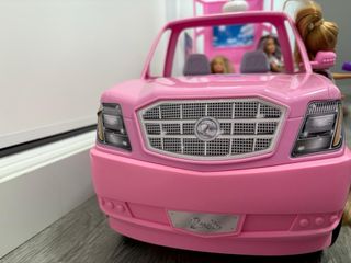 Casa rodante Barbie con muñecas