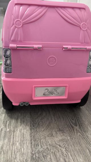 Casa rodante Barbie con muñecas