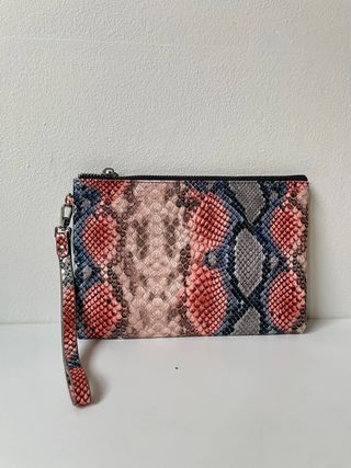 Bolso de mano Parfois estampado serpiente