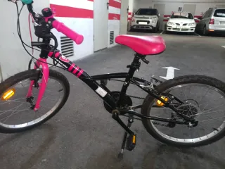 Bicicleta infantil niña rosa y negra