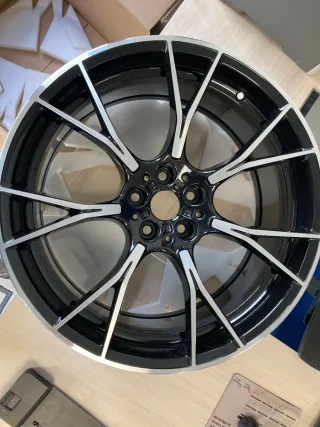 Llanta BMW M5 F90 20" 9,5J ET28