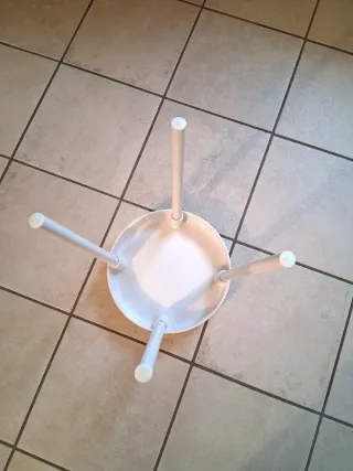 Sgabello vintage bianco