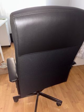 Silla de escritorio negra