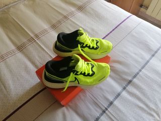 Zapatillas Nike zoomx invincible flyknit Running