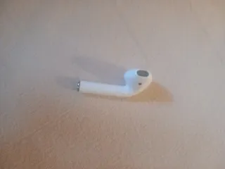 Airpod 1ª Gen Izquierdo Blanco