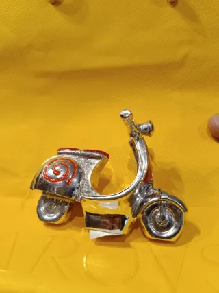 Statuine decorative (scorrere foto)