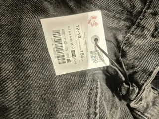 Pantalón Zara Gris con Estrellas