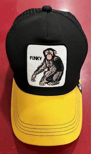 Gorra con parche de mono Funky