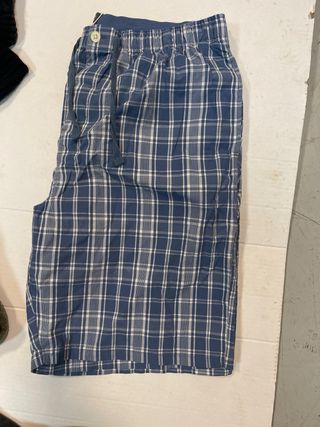 Jersey negro con botones