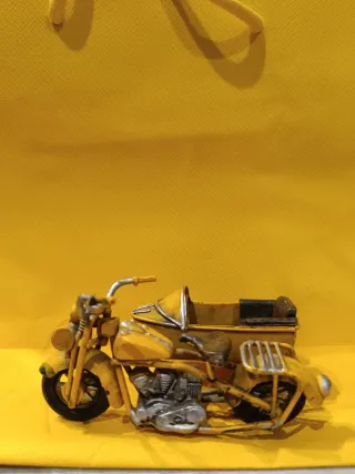 Statuine decorative casa (scorrere foto)