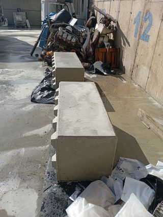 Bloque de hormigón prefabricado