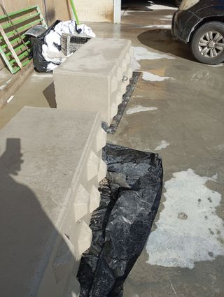 Bloque de hormigón prefabricado