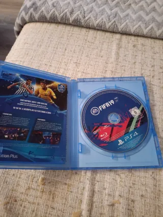 FIFA 19 PS4 (Edición Ronaldo)