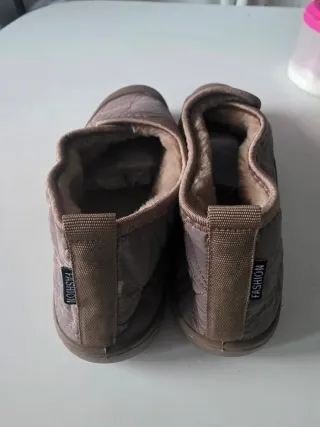 Zapatillas acolchadas cómodas