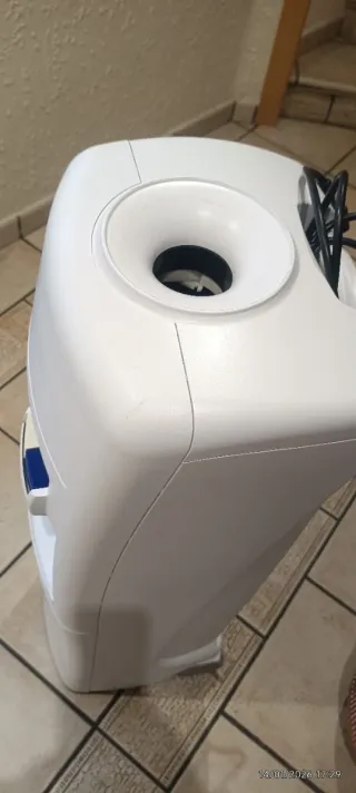 Fuente de agua blanca