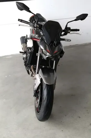 Kawasaki Z900 A2 2025 - 2000 km